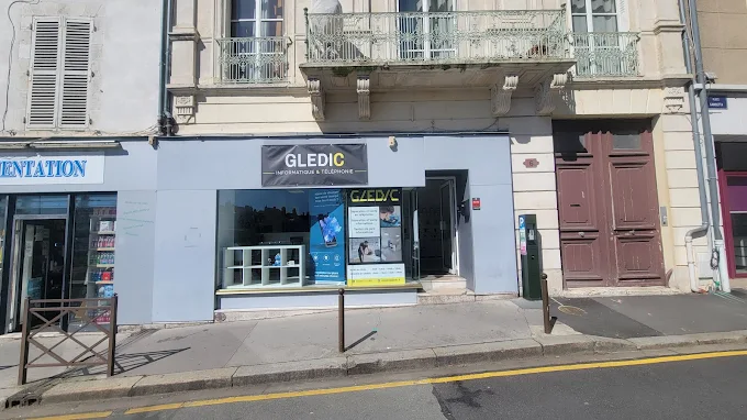 Le magasin Gledic à Orléans, spécialisé en réparation de téléphone et informatique